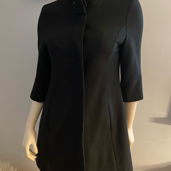 Coat - Picture 4 of 10